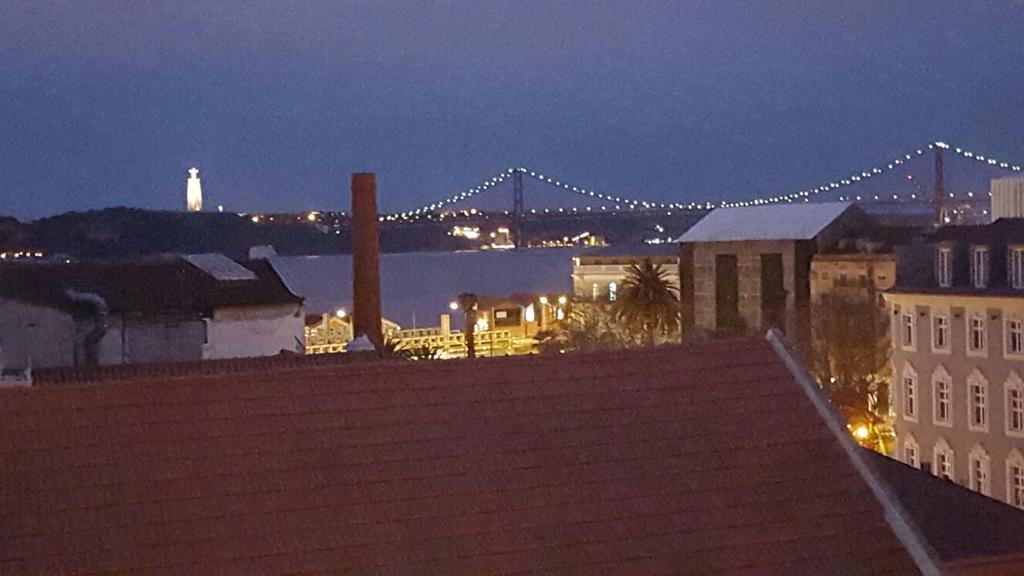 A Terrace On A Topfloor With A View Lisboa Exterior foto